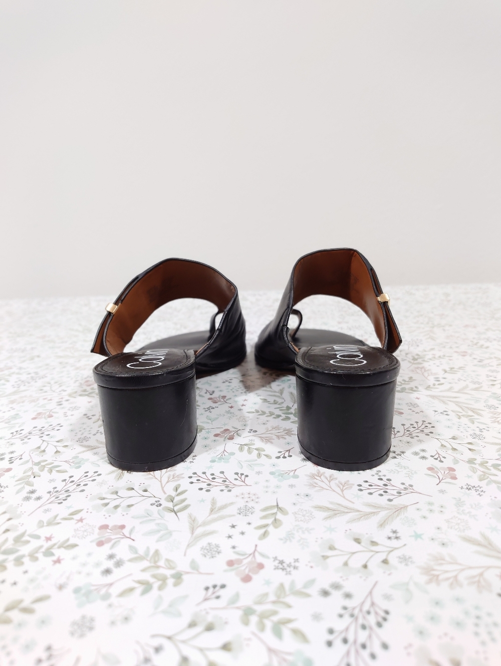 Calvin Klein Black Leather Slide Heels Women’s Size 9M Minimalist Sandal - Picture 3 of 7